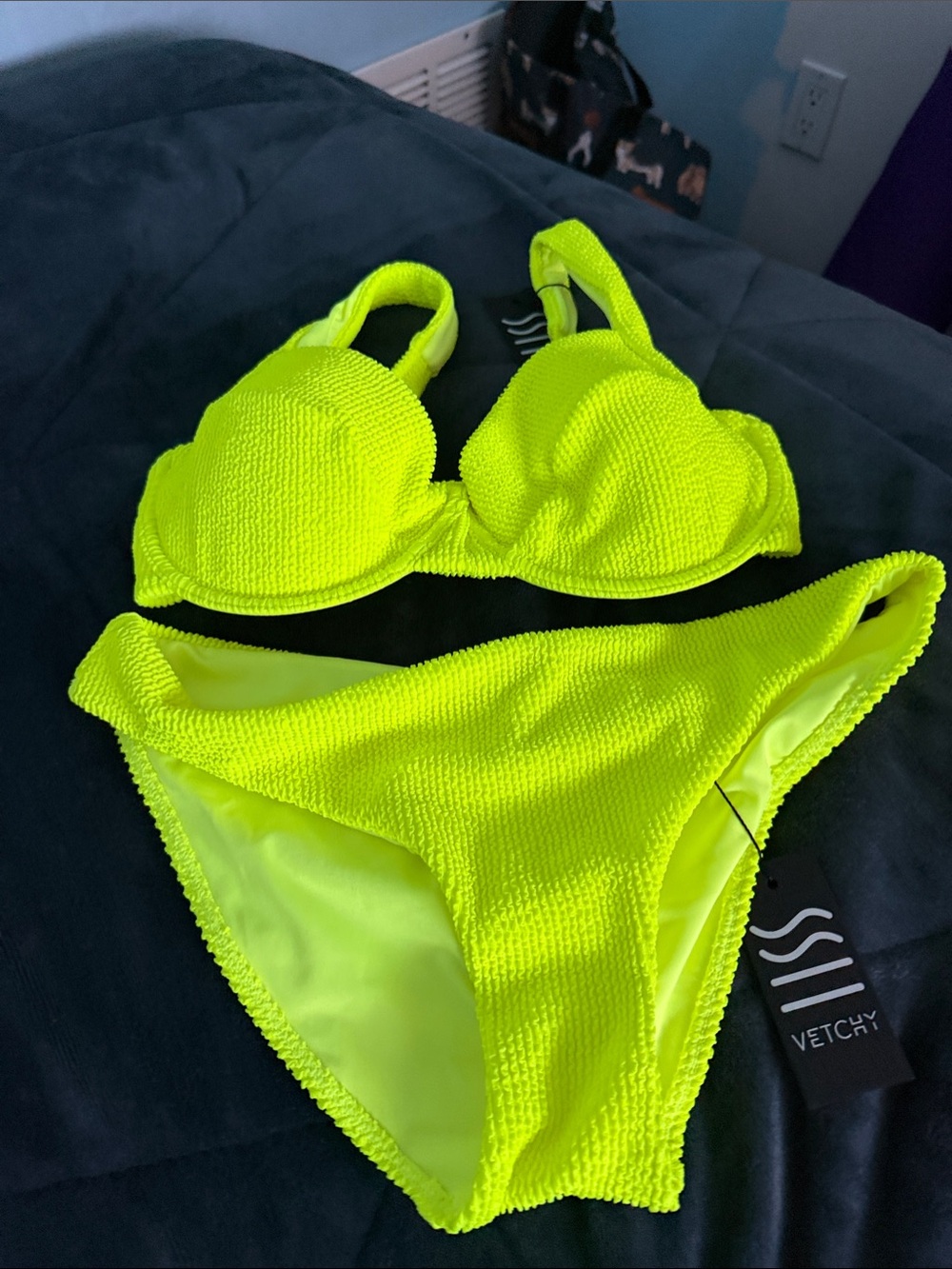 Vetchy new Neon Yellow Textured Underwire Bikini Set - Women Swim